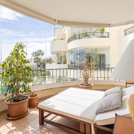 Homeforguest Front Line Beach Apartment In Hacienda Playa Марбеля Екстериор снимка