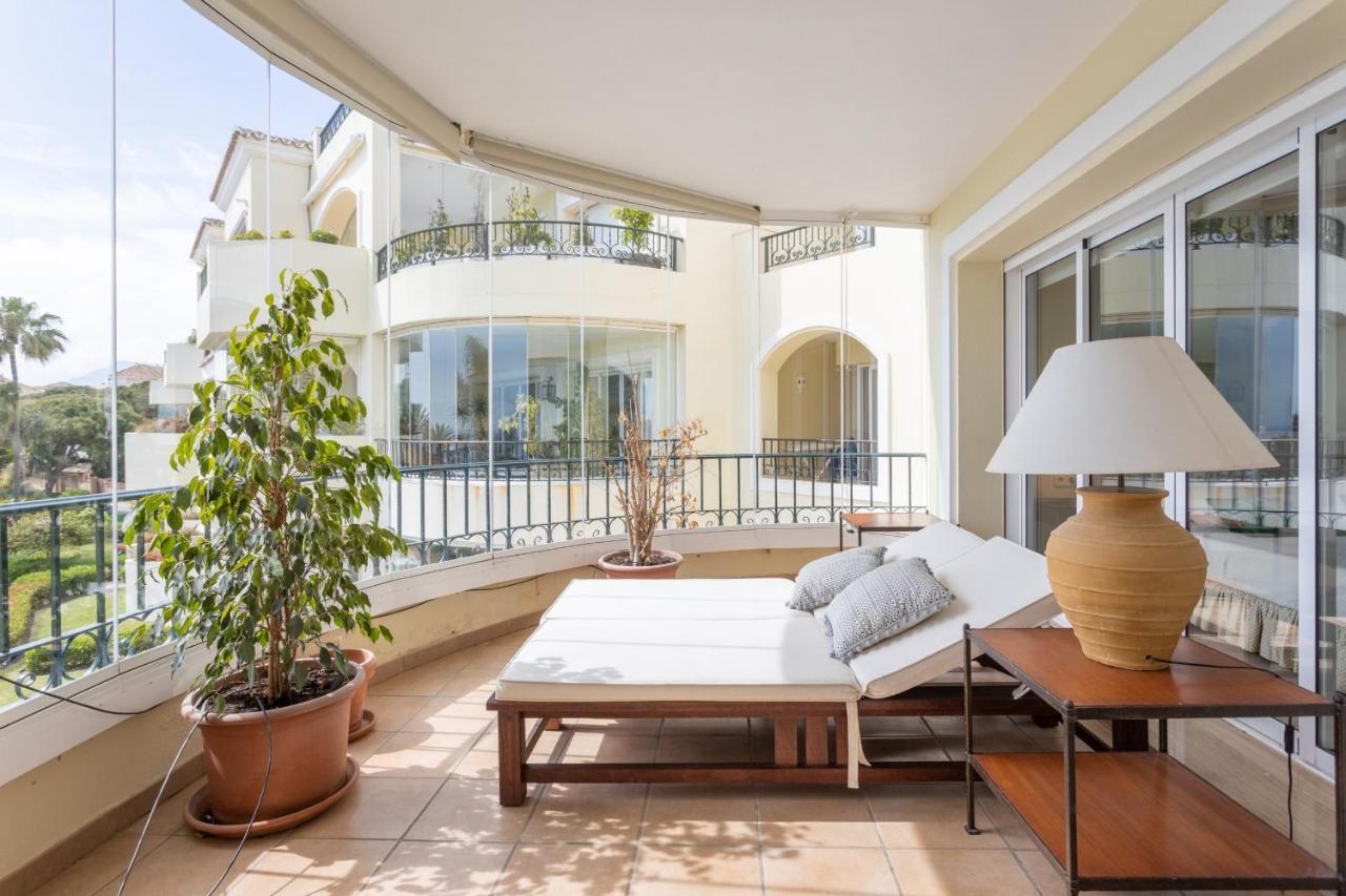 Homeforguest Front Line Beach Apartment In Hacienda Playa Марбеля Екстериор снимка
