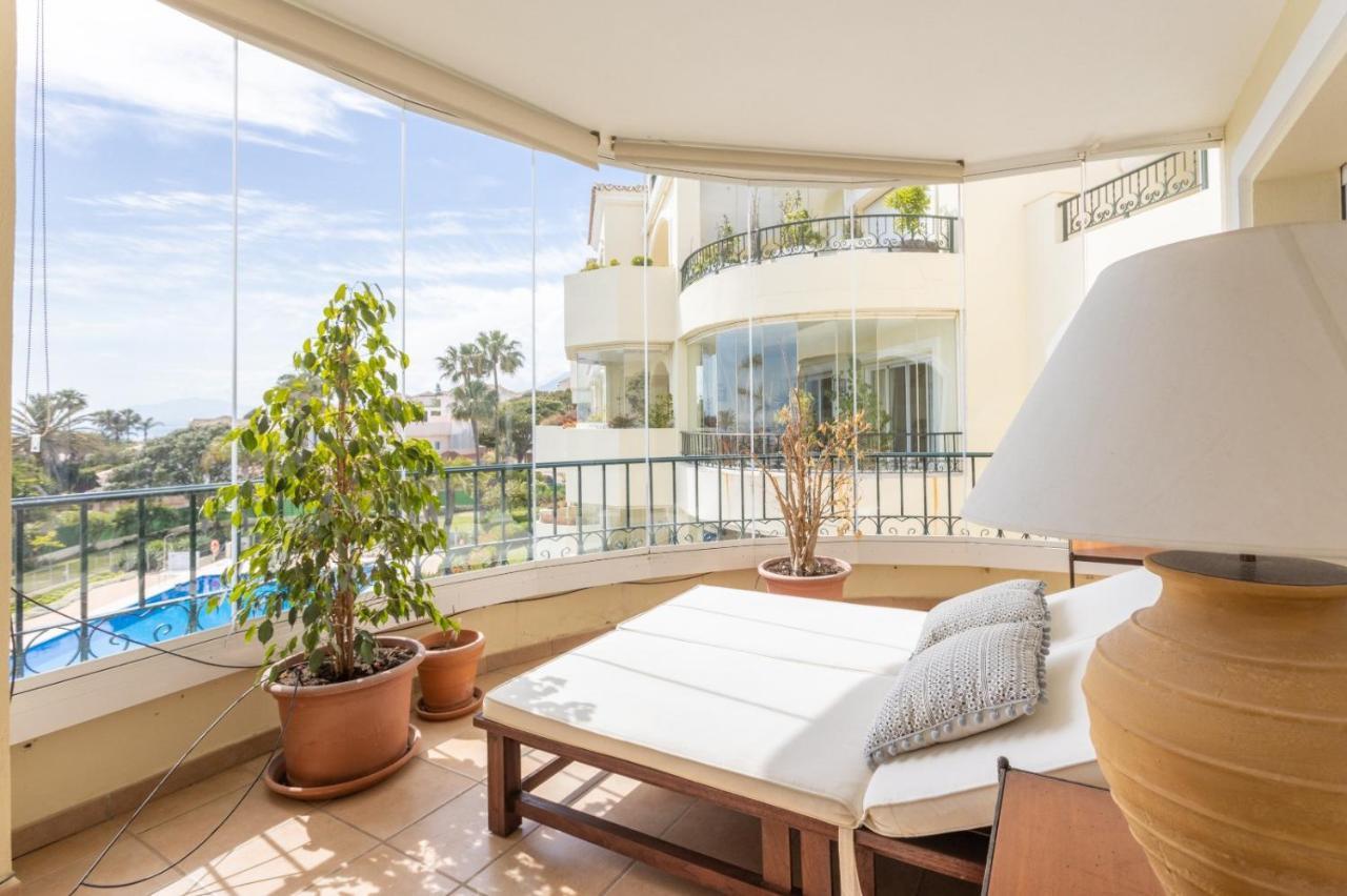 Homeforguest Front Line Beach Apartment In Hacienda Playa Марбеля Екстериор снимка